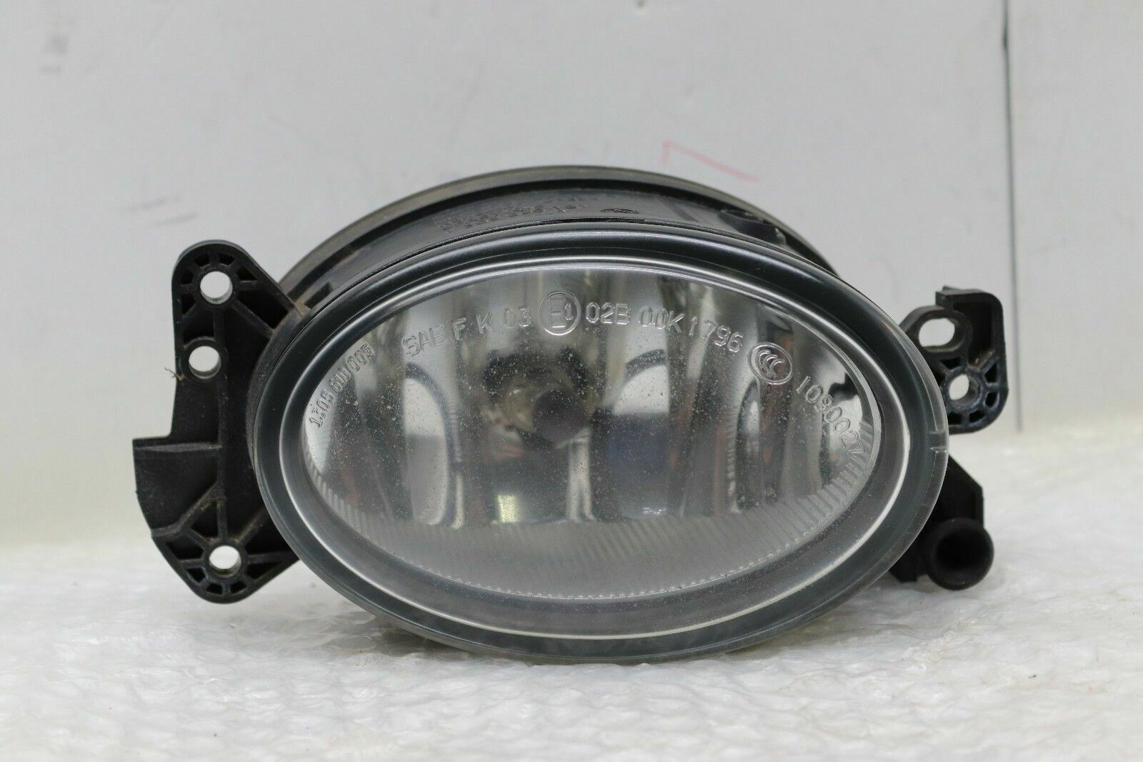 2007 2008 2009 2010 2011 MERCEDES Benz FRONT Left FOG LIGHT 0305077001 OEM
