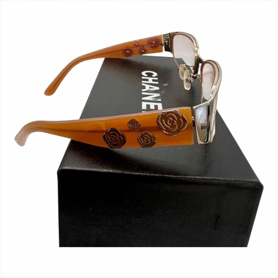 香奈儿太阳镜方形玫瑰图案粉色镜片银色棕色镜框正品意大利 — 第 2/4 张图片