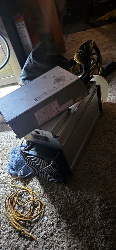 Bitmain Antminer L3+ ASIC Scrypt Miner 504MH/s 800W for Litecoin
