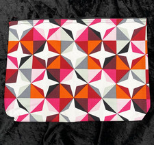 NEW in Bag, Thirty One Zipper Pouch, Origami Pop, AD36