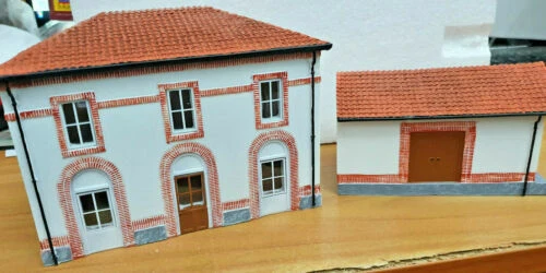 Articoli di modellismo ferroviario scala H0 Rivarossi di plastica