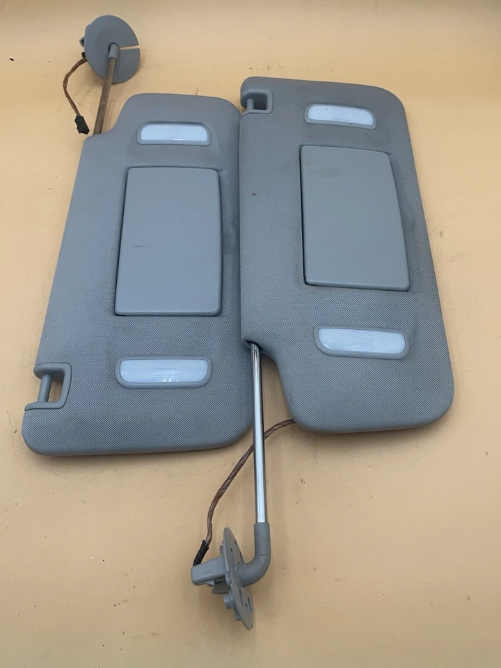 Juego de pares de parasoles Saturn Outlook XROEM 2007-2010 lado conductor y pasajero Foto 4 de 4