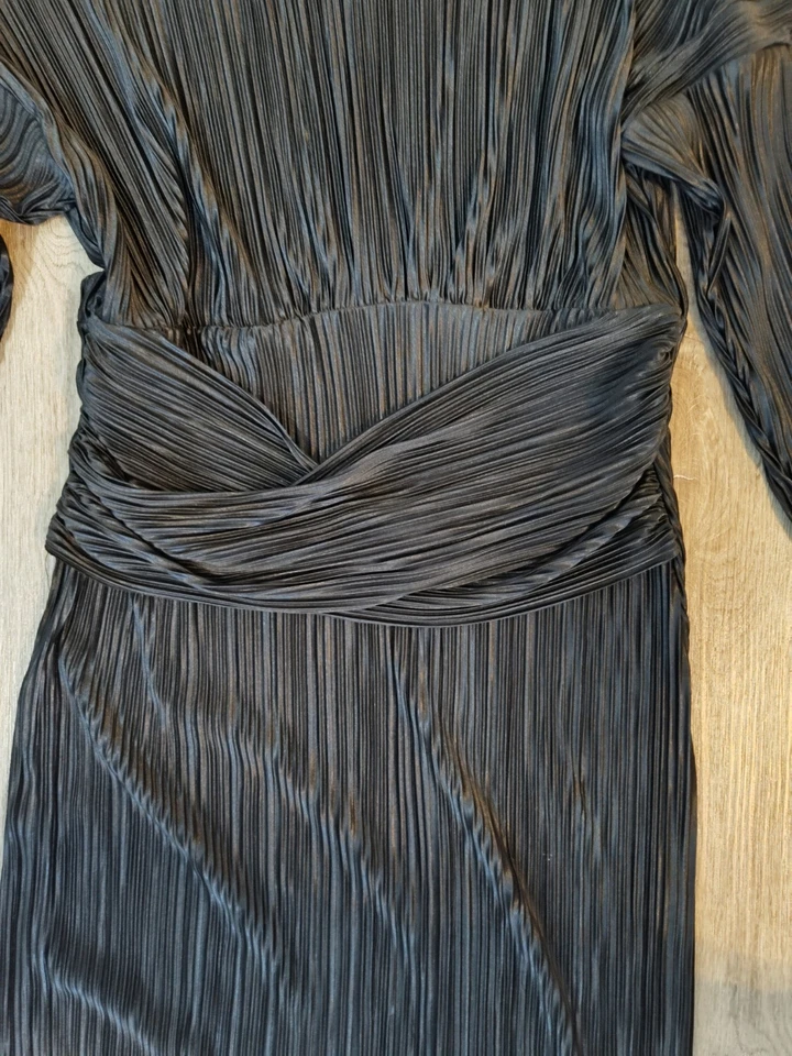 Maxi Vestido para Mujer Talla 10 Negro Plisado Cuello Alto Cintura Envolvente Diseño ASOS Nuevo con Etiquetas Foto 4 de 4