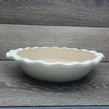 Pampered Chef Deep Dish Pie Plate 9" White New Traditions Stoneware No Box