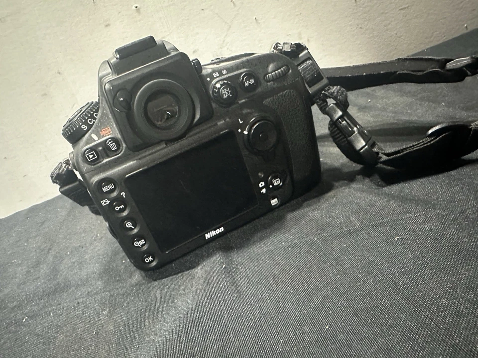 NIKON D800E 36.3MP Digital Single-Lens Reflex Camera Body - Image 4 of 4