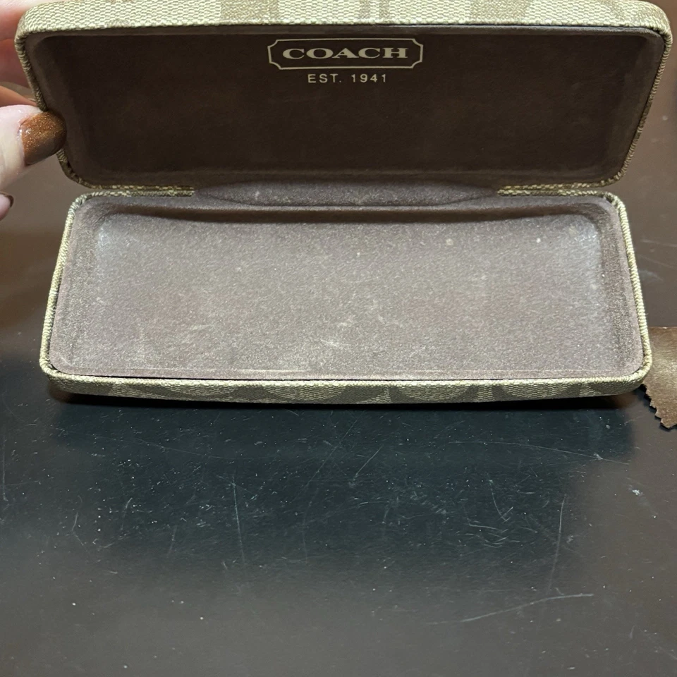 Estojo de óculos/óculos de sol Coach Signature concha dura marrom bronzeado retangular - Imagem 4 de 4