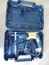 dewalt d 25133 240v 800w sds plus rotary hammer drill