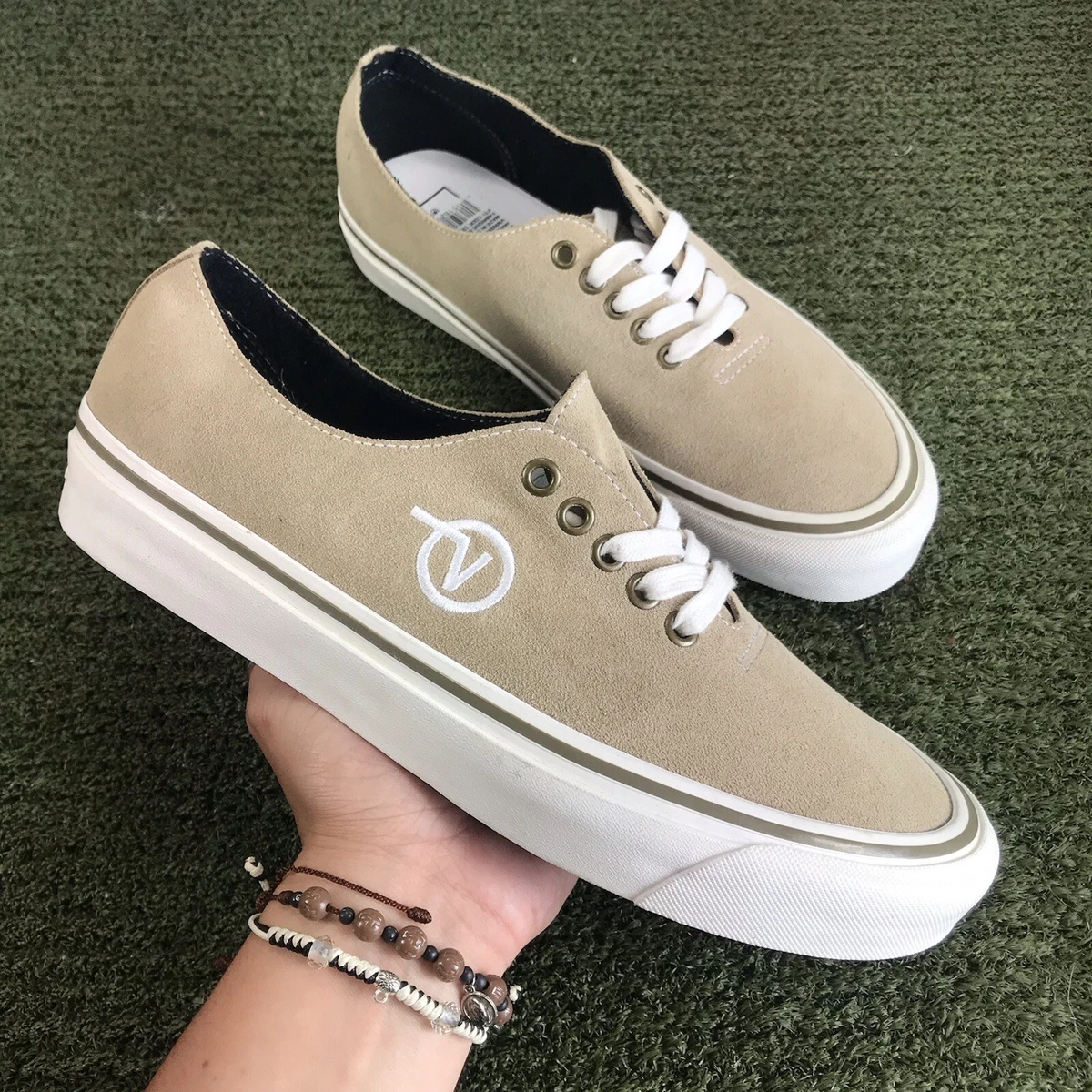 vans and converse warehouse sale
