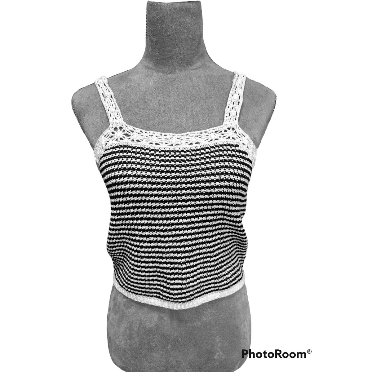 Aerie Y2K Crochet Crop Tank Top Back Lace X Pattern Black Cream