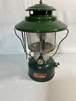 Vintage 1970 Coleman Model 220F 228F Dual Mantle Lantern Excellent  Condition