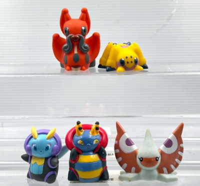 Japan BANDAI Pokemon Joltik Kricketune Volbeat Finger Puppet