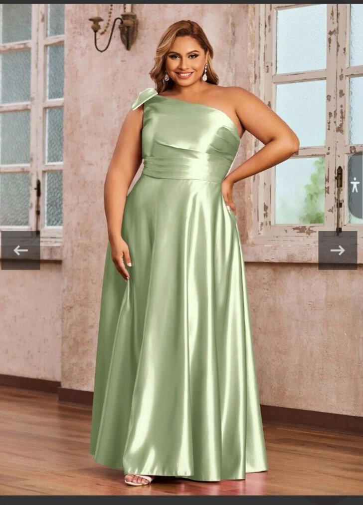 green emerald velvet dress Plus-Size Long Prom Dress with V-Neck Beaded Corset Navy / 20 main image 1