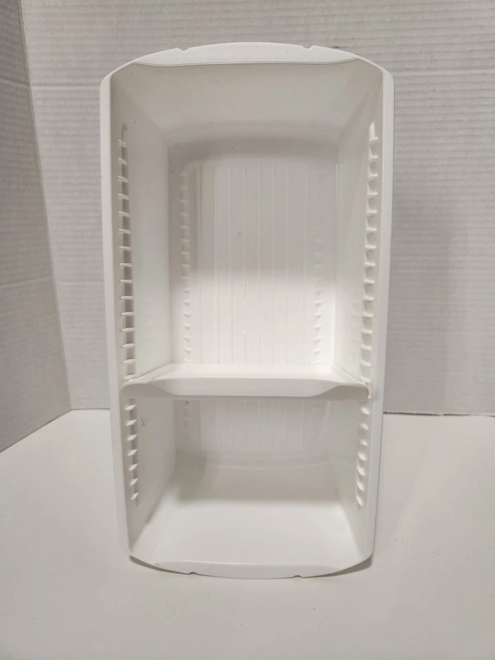 Tupperware BreadSmart Bread Keeper Junior bianco e nero - Immagine 3 di 4