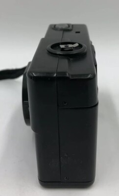 Appareil photo Nikon FE et objectifs - Phototek Canada