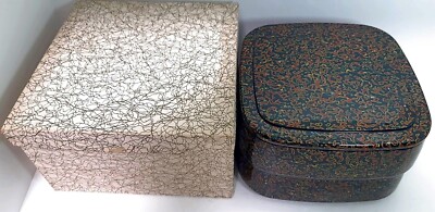 Sushi Chirashi Square Two-Tiered Japan Shell Stacked Lacquer Box Used With Box
