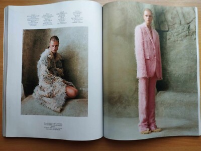 女性情報誌 Vogue Poland November 2023 Cover 2 VOGUE Poland 11/2023, November 2023 MAŁGORZATA SZUMOWSKA on cover