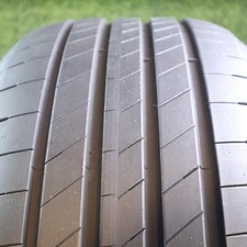 255 40 21 Goodyear Eagle F1 Asymmetric 6 90% Tread 8/32 102Y #27122