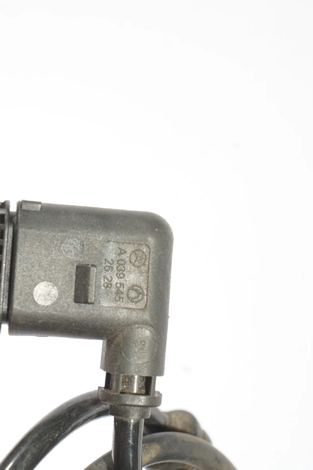 2010-2013 MERCEDES BENZ E350 W212 REAR RIGHT PASSENGER SIDE PAD WEAR SENSOR OEM - Image 4 of 4