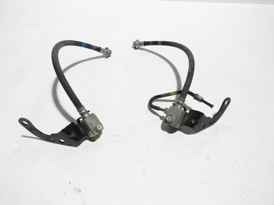 Juego de 2 tubos de manguera de línea de freno trasero izquierdo derecho Nissan Z 2024 22-25; Foto 3 de 4