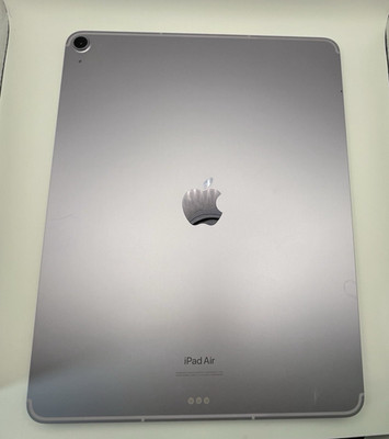 Apple iPad Air 13in 2024 M2 Wi-Fi + Cellular Tablet Purple +Apple Magic Keyboard