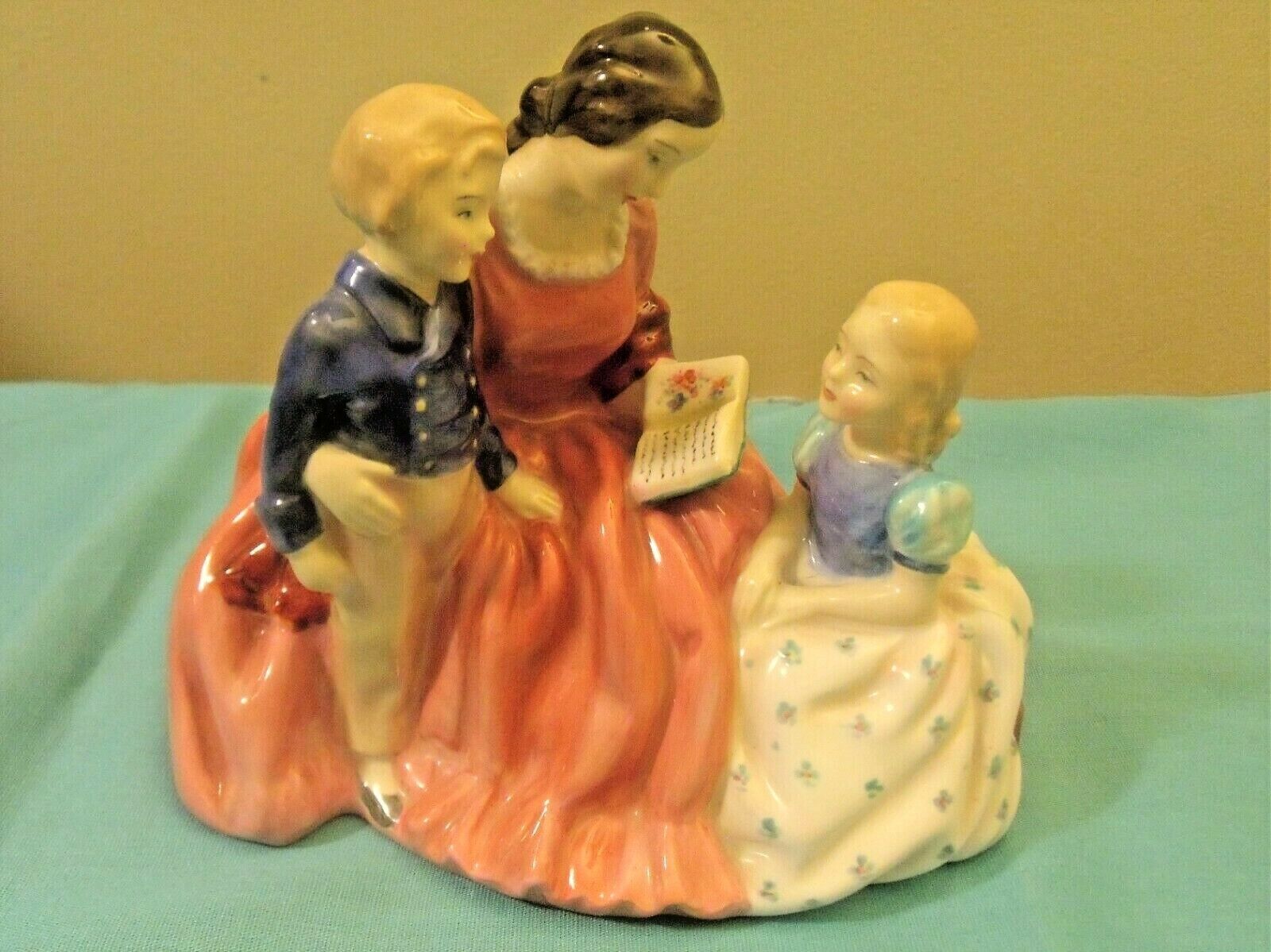 Royal Doulton Bedtime Story 3 People Figurine Dated 1949.  HN# 2059 Klasyczne popularne, tanie