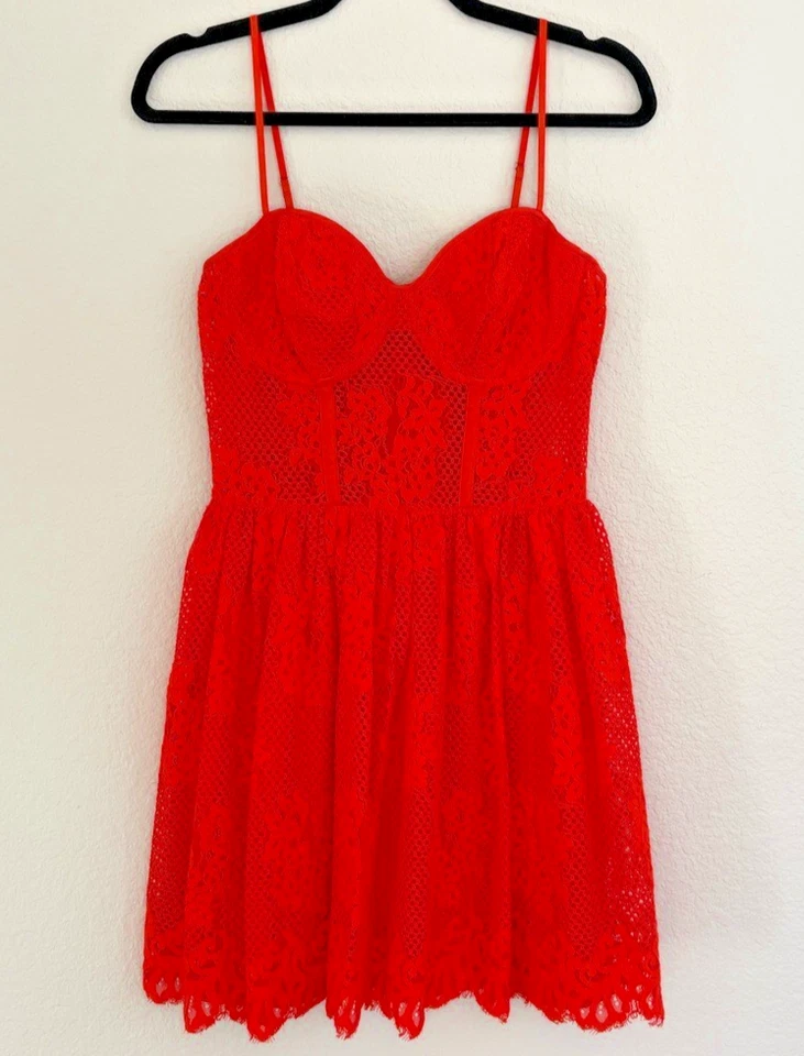 Mini Vestido Corsé de Encaje Rojo Bebe Talla S Escote Corazón Correas Ajustables Foto 4 de 4