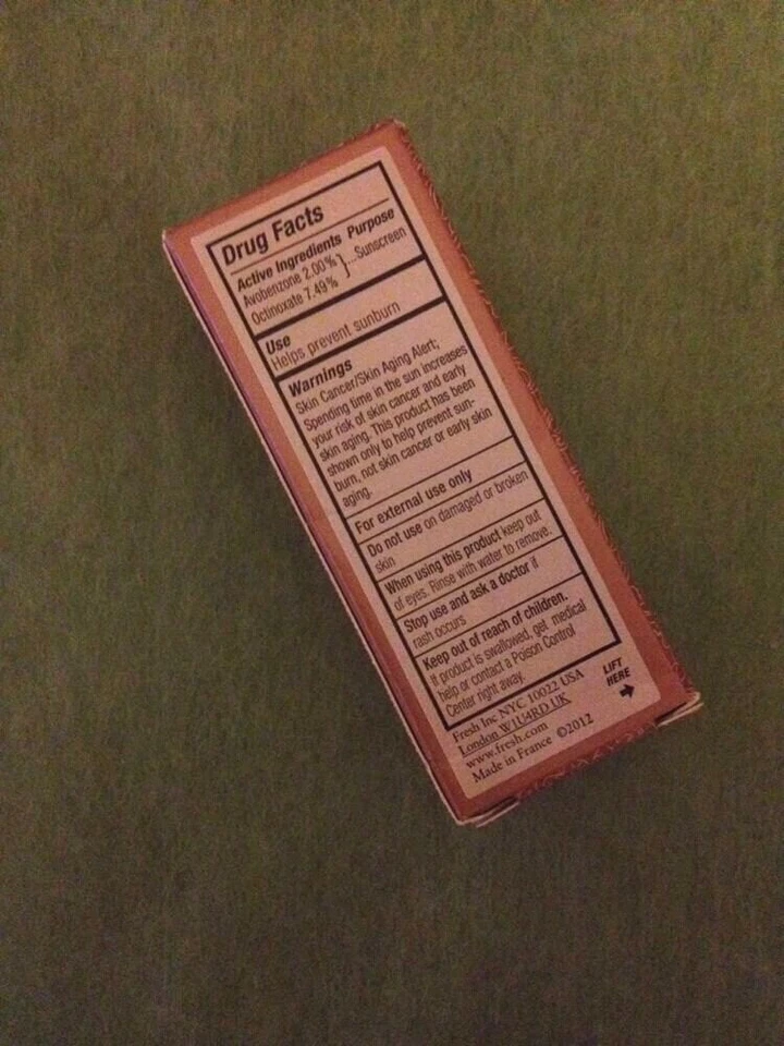 FRESH SUGAR "HONEY" 唇部护理 SPF15 - 4.3 克/0.15 盎司 — 第 2/2 张图片