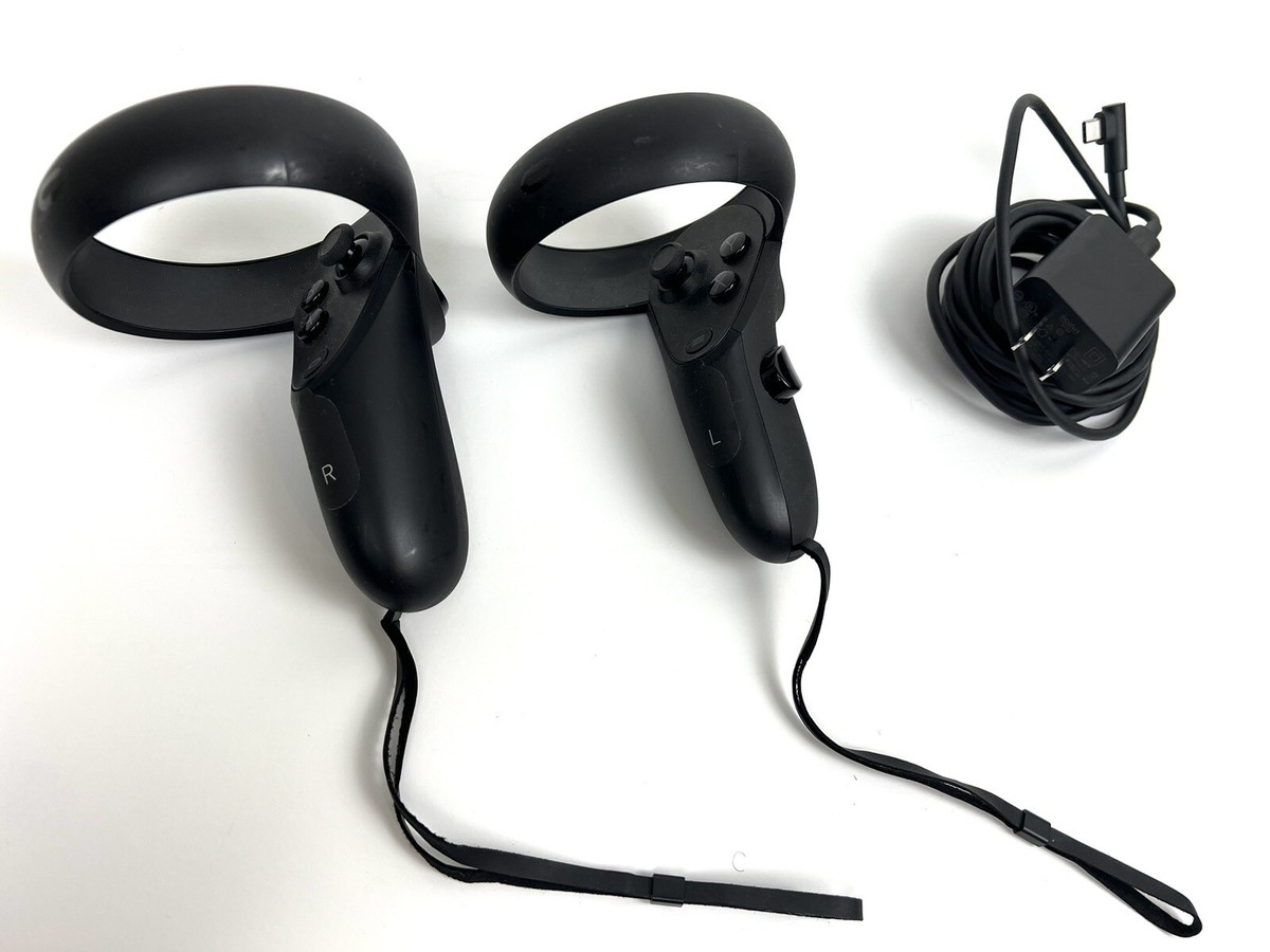 Meta Oculus Quest 128GB VR Headset - Black w/ Stand and Mask