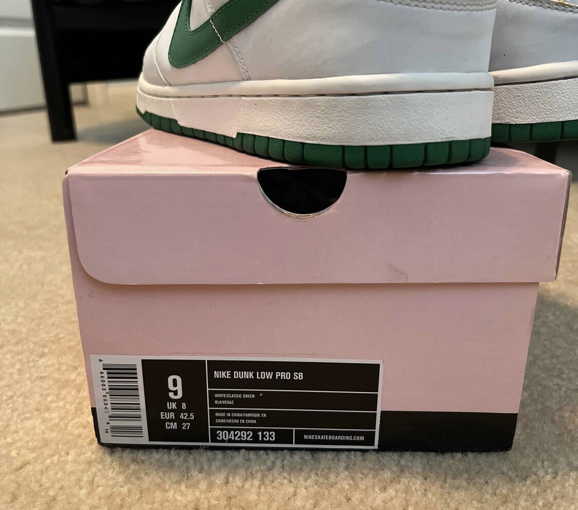 Nike SB Dunk Low Pro White Classic Green 2004 Size 9 | eBay Nike SB Dunk Low Pro White Classic Green 2004 Size 9 | eBay