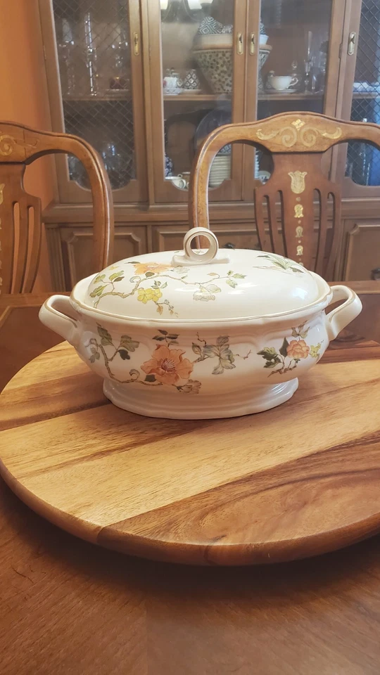 2.5 Quart Oval Covered Casserole Olde Tapestry by MIKASA Foto 4 de 4
