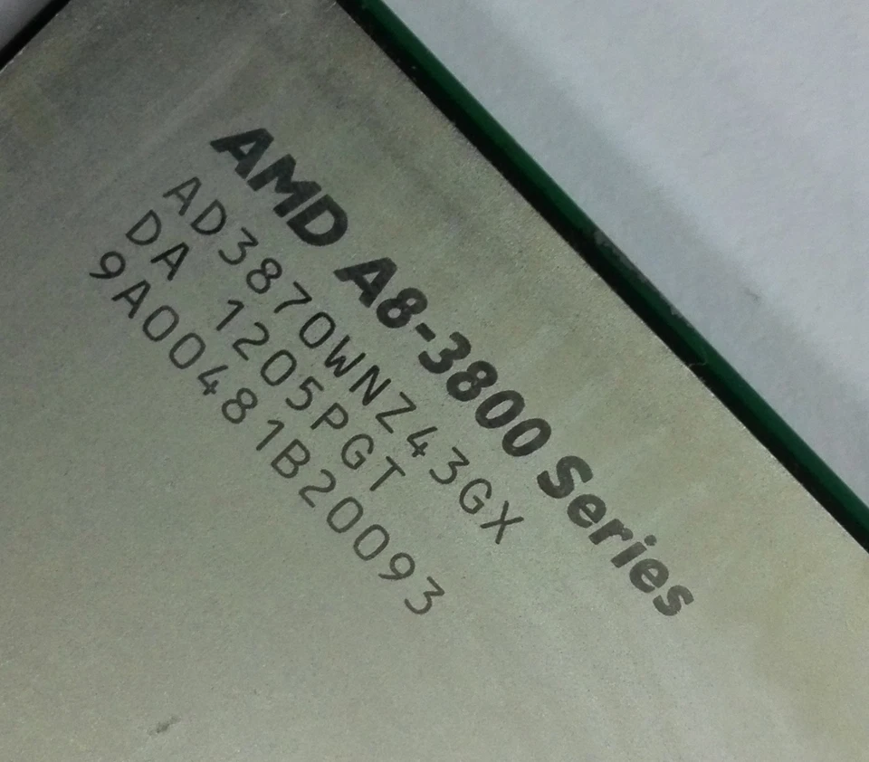 AMD  A8-3870K Desktop CPU APU AD3870WNZ43GX Socket FM1 3.0G Unlocked - Image 2 of 4