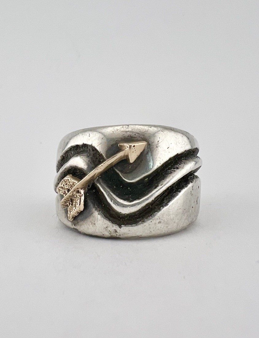 Vtg AARON ANDERSON Navajo Tufa Cast Sterling Silver & 14k Gold Arrow Men's Ring