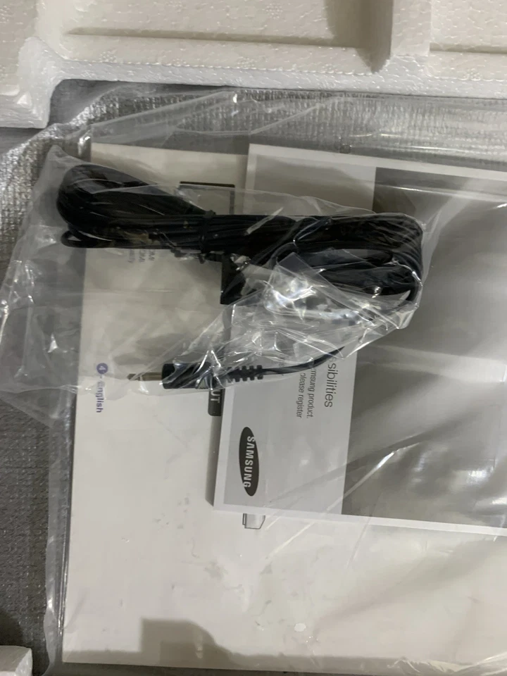 Samsung DVD-VR375 HDMI DVD Recorder & VCR Combo Player NEW Open Box Complete - Image 4 of 4