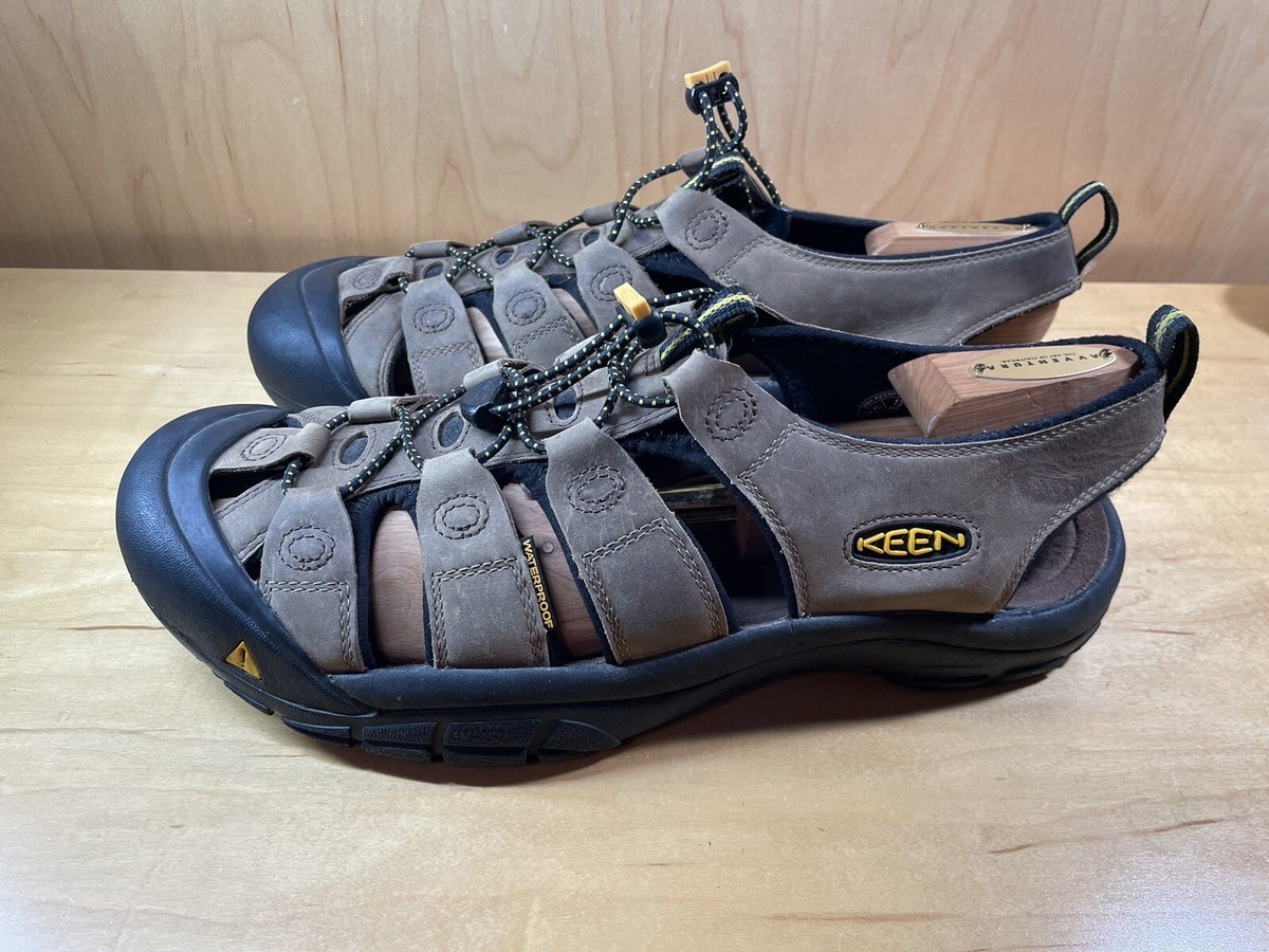 Keen Closed Toe Waterproof Brown Gorpcore Outdoor Adventure Sandals KEEN Men main image 3