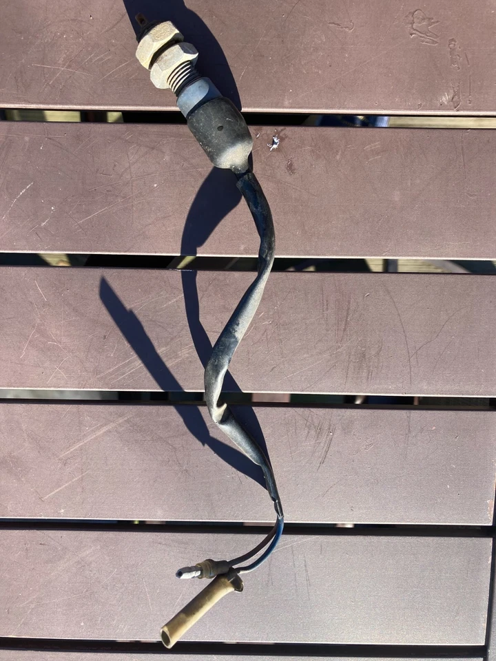 Interruptor de luz de freno trasero Kawasaki KZ650B 1978 27010-017 ¡Envío gratuito! Foto 2 de 2