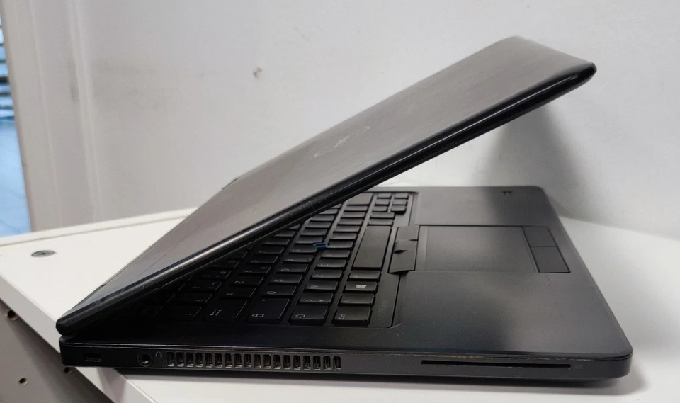 Dell Latitude E5450 · i5-5300U · 8GB · 256GB, photo 4 sur 5