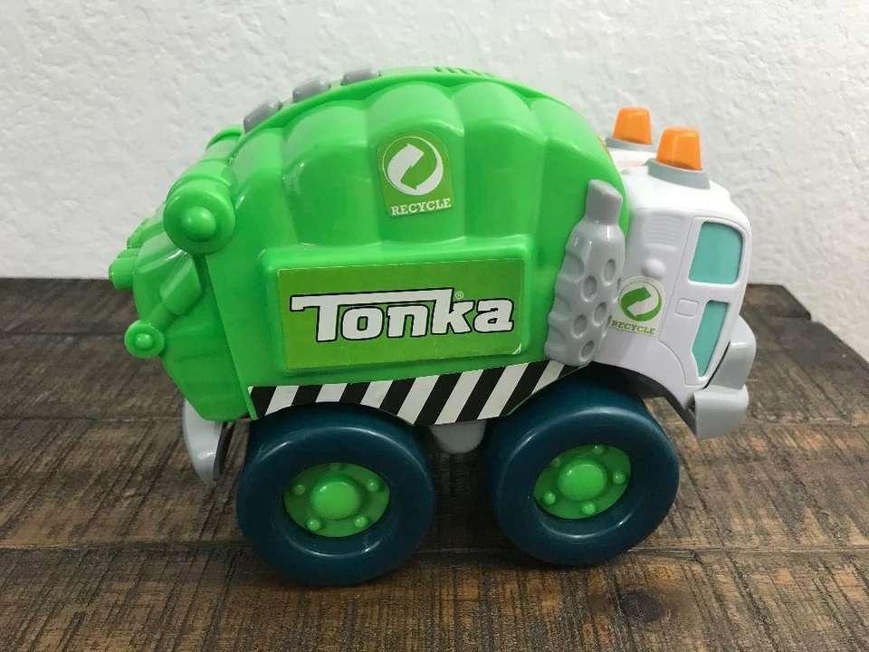 TONKA RECYCLING Hasbro BIG DUMP TRUCK Green W Sounds Lights  - Image 4 of 4