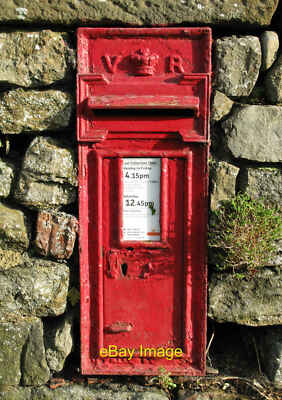 Photo 6x4 Raventofts Head Postbox Bishop Thornton VR box number HG3 128,  c2010