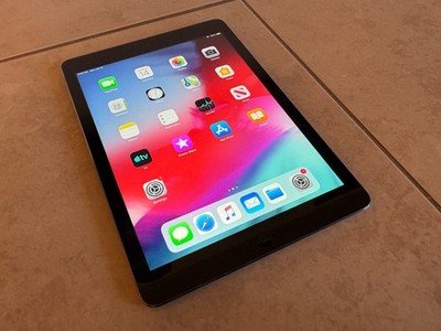 Apple iPad Air 1st Generation 9.7'' 64GB Space Gray A1474 MD787LL/A WIFI TESTED