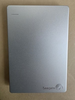 Seagate Backup Plus Portable Drive Model SRD00F1