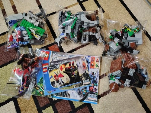 LEGO Castle Sets   Knights Kingdom 8780, 8799, 8873, 8777 (Collectors Condition)