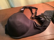 Vanity Fair Beauty Back 44D Black Underwire Molded T-Shirt Bra Hook Eye
