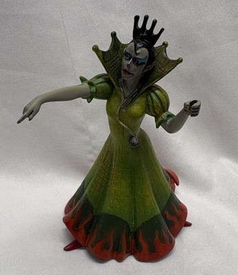 Plastoy Witch Evil Queen w/ green dress Sorcerer Medieval Fantasy 4  Figurine