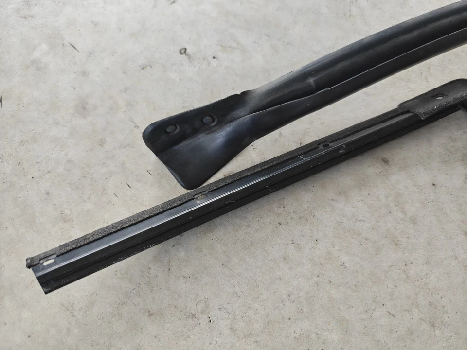 1998-2001 Subaru Impreza купе 2.5RS пассажирской двери окна резиновый уплотнительный кронштейн - Изображение 2 из 4