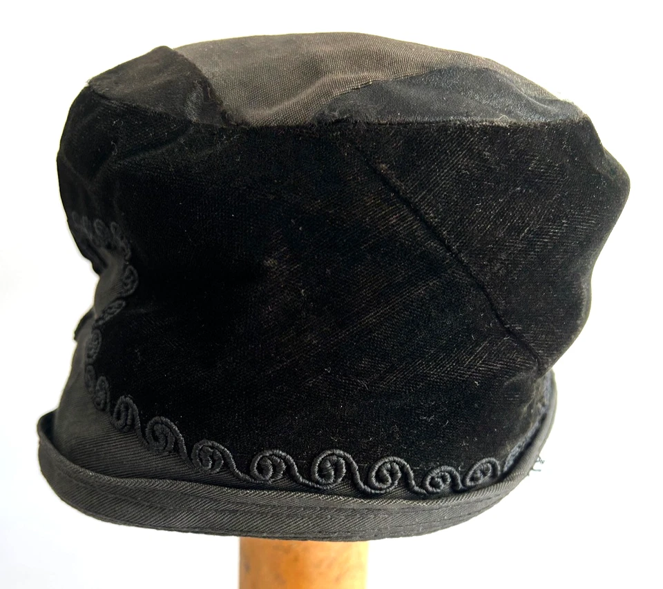 Sombrero Cloche Flapper Mujer Art Deco 1920 30s Tejido Negro Pesado Cinta Terciopelo Foto 2 de 4