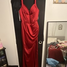 Size 6 Red Formal Evening Gown with Slit, Sleeveless, Fitted Bodice