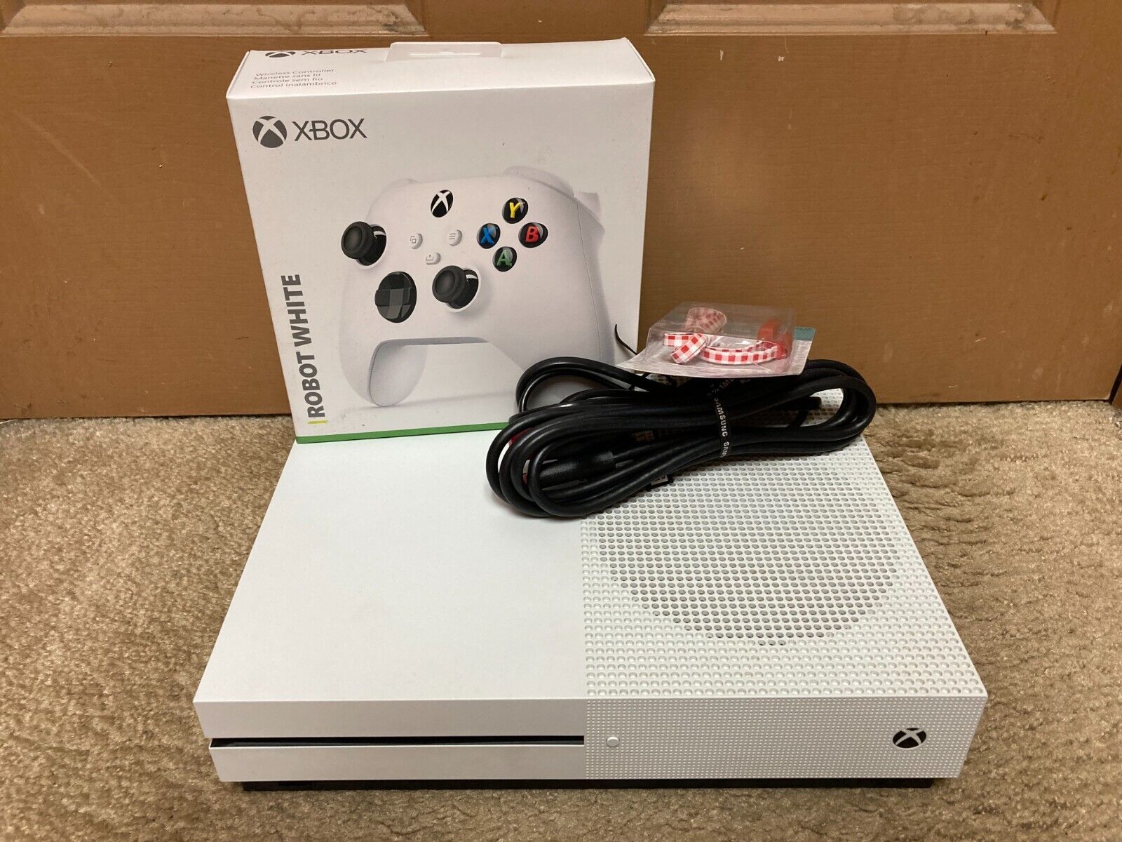 Microsoft Xbox One S 1TB System Console w/ Brand New Series S/X Controller  Games