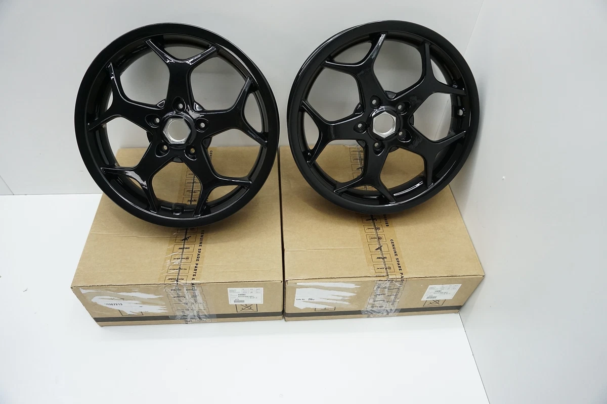 uitgehongerd Schuine streep Overname PIAGGIO MP3 350 400 500 front wheel wheels front both pair set 1C003081 | eBay uitgehongerd Schuine streep Overname PIAGGIO MP3 350 400 500 front wheel wheels front both pair set 1C003081 | eBay