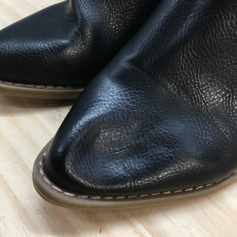 Botas Cynthia Rowley para mujer 7 M Eddie negras imitación cuero tobillo punta puntiaguda Foto 4 de 4