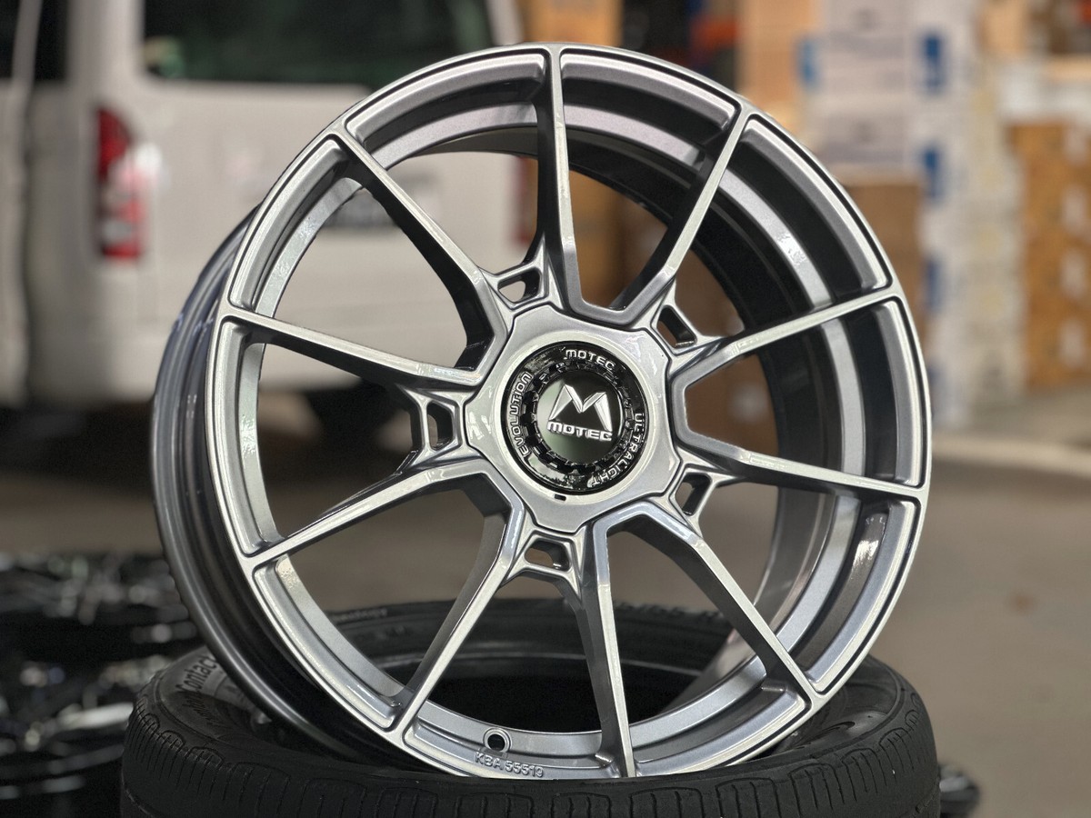New 18x8 5x112 MOTEC ULTRALIGHT MCR5 (4 Wheel) SILVER Fit Mercedes 